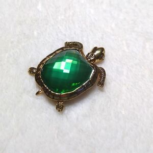 Vintage Napier Goldtone Turtle Brooche Cushion Cut Green Acrylic Cabochon